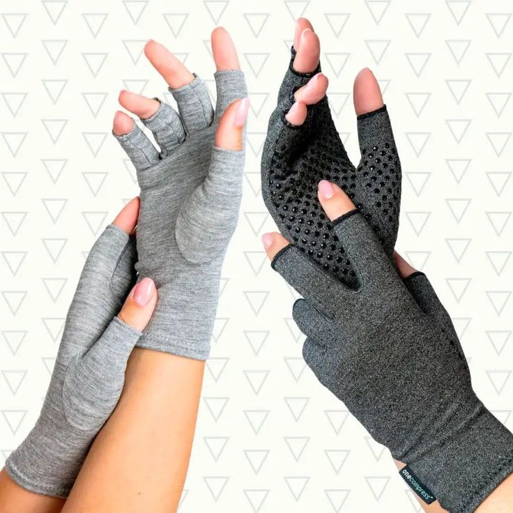 From Painful Mornings to Peaceful Days: My Journey with Compression Gloves. - Ammpoure