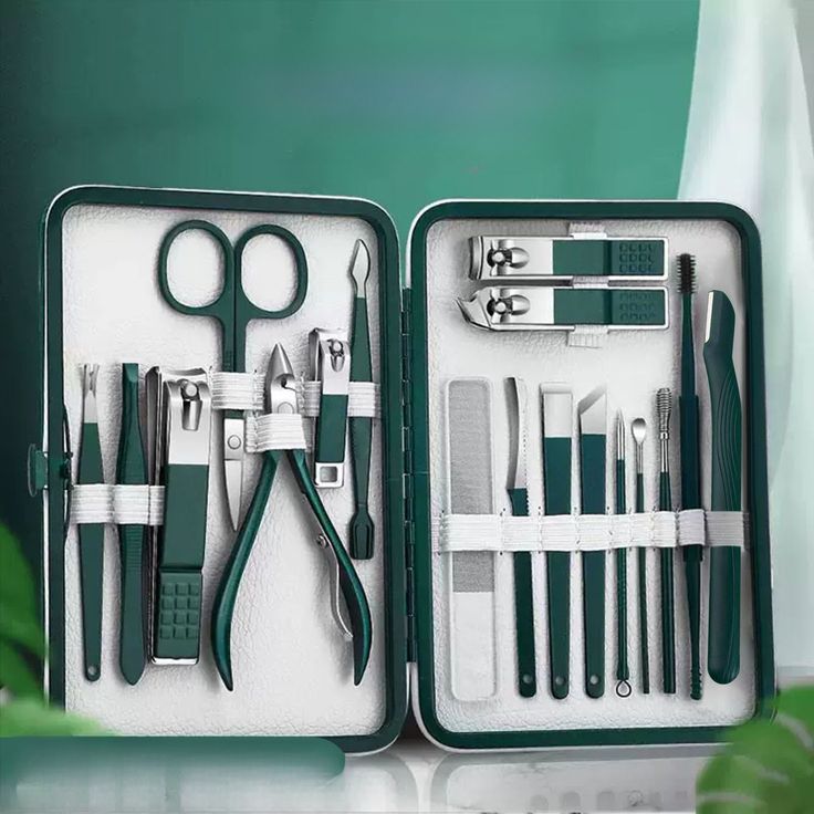 Manicure Set Nail Clippers – The Perfect Gift for Everyone on Your List - Ammpoure