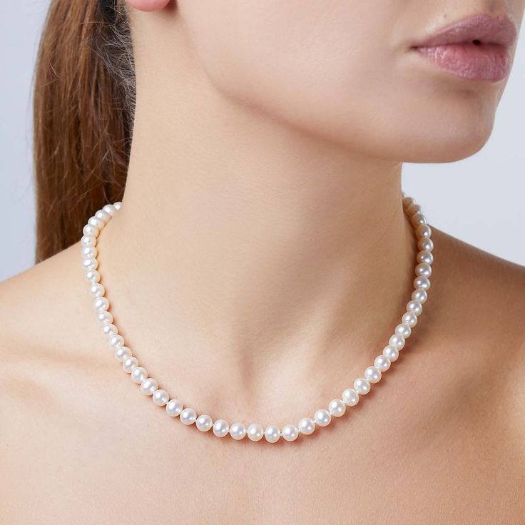 Real Pearl Necklaces ā The Story, Symbolism, and Style of a Classic Treasure - Ammpoure