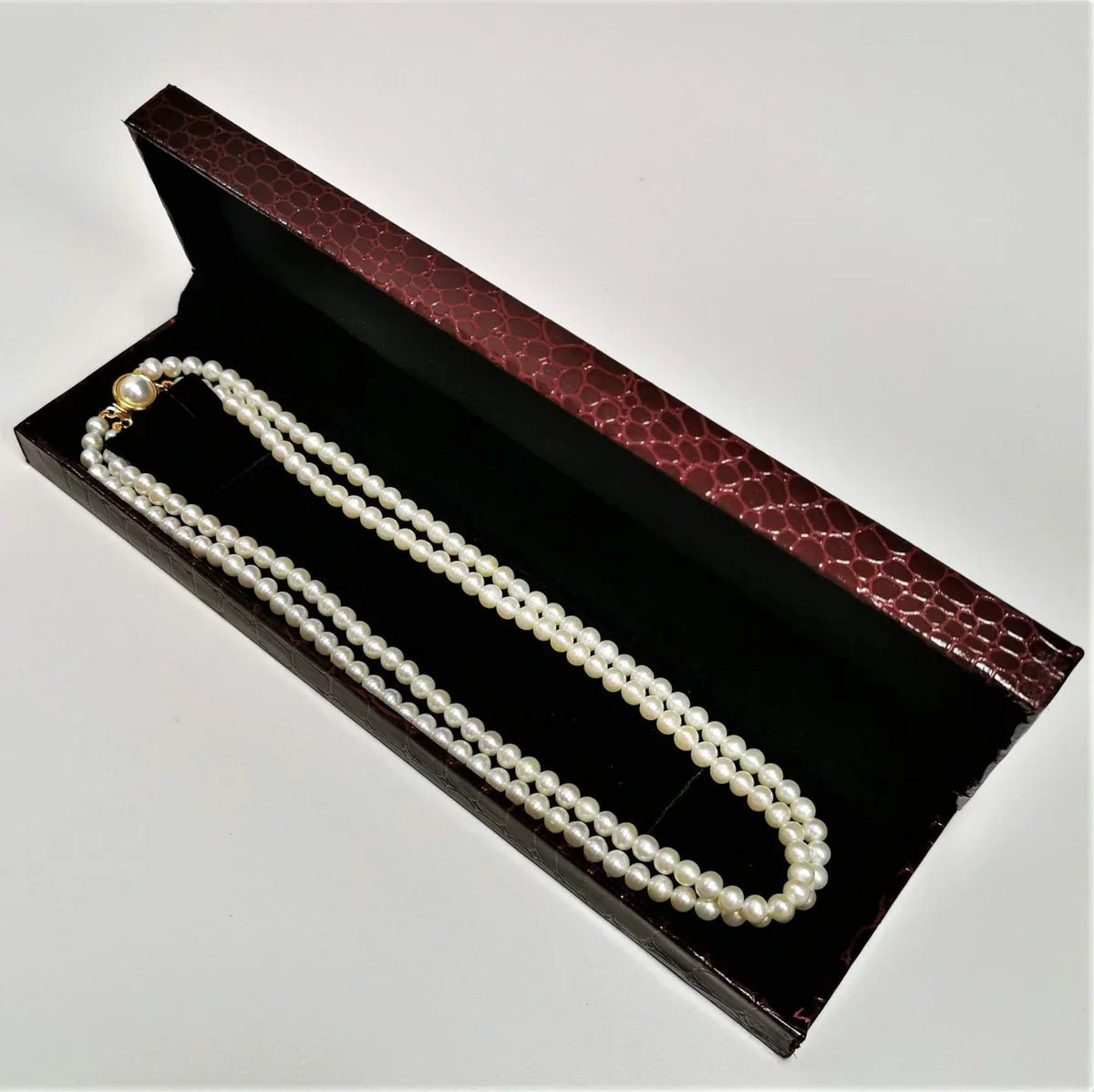 Real Pearl Necklaces – The Ultimate Style and Investment Guide. - Ammpoure