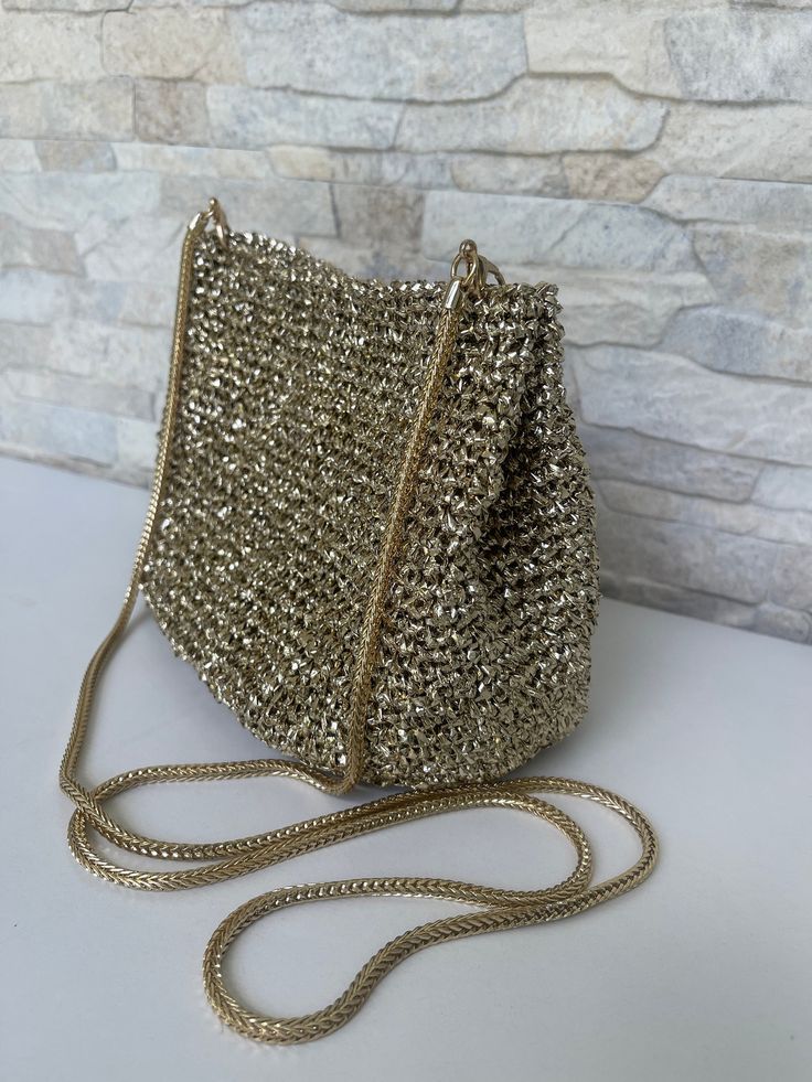 The Evolution of the Party Handbag — From Vintage Glam to Modern Chic. - Ammpoure