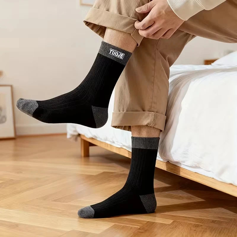 3 Pairs Men’s Four-Season Solid Color Socks USA Breathable Sweat-Absorbing Mid-Calf Sports & Business Socks