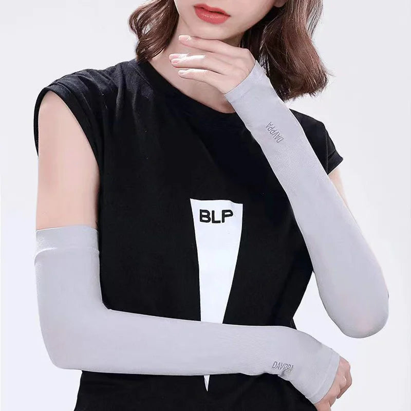 1 Pair Summer Ice Silk Arm Sleeves Canada Sun UV Protection Hand Cover Outdoor Elastic Half-Finger Gloves