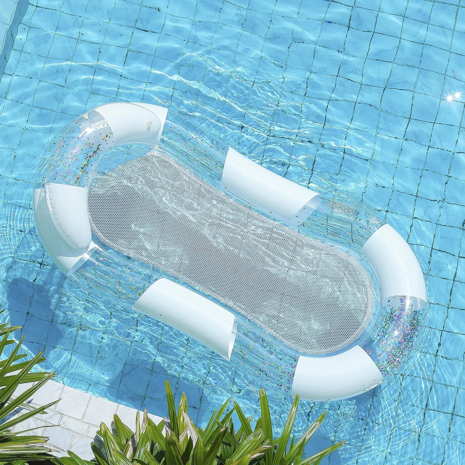 Minimalist Swim Ring Vacation Pool Float for Adults Inflatable Pool Lounger Sequin Floating Raft for Infinity Pool Photo Prop