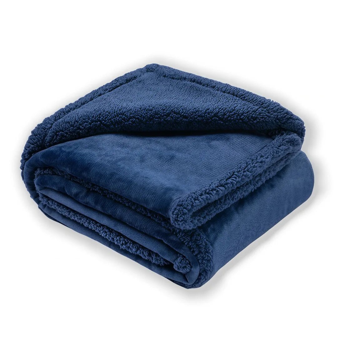 Waterproof Pet Blanket USA Urine-Proof Flannel Sherpa Reversible Dog & Cat Throw Mat, Thick Soft Warm Washable Sofa & Couch Protector - Ammpoure