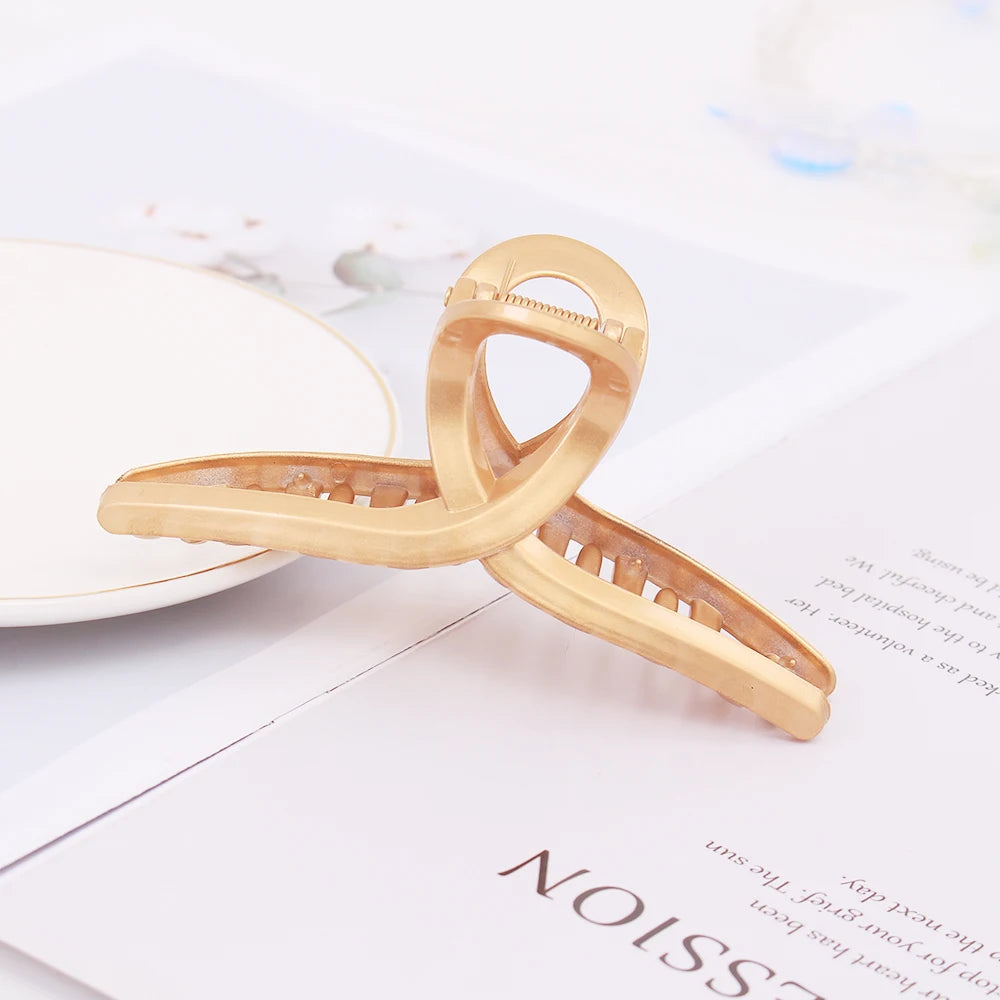 New Elegant Women Metal Hair Claw Canada Gold Hollow Geometric Vintage Hair Clip Barrette Headband Hair Accessory