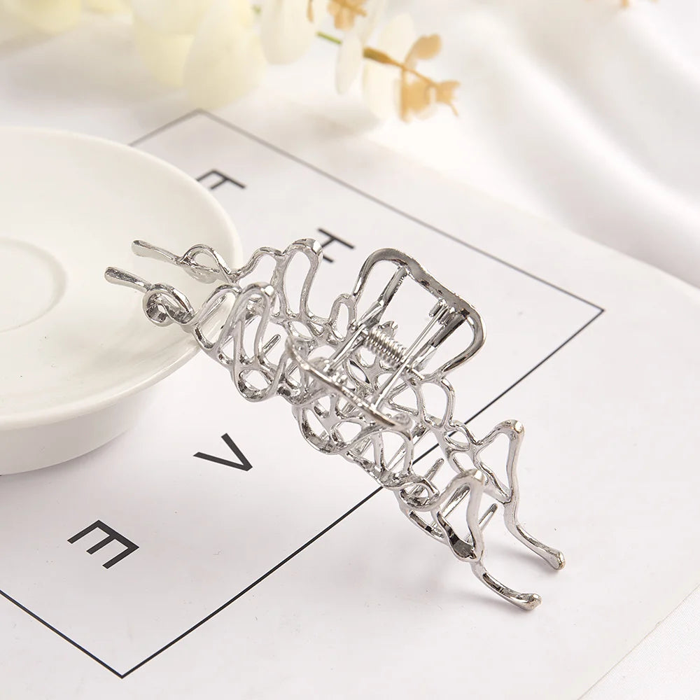 New Elegant Women Metal Hair Claw Crab Gold Hollow Hairpin Geometric Vintage Hair Clips Barrettes Headband Hair Accessories