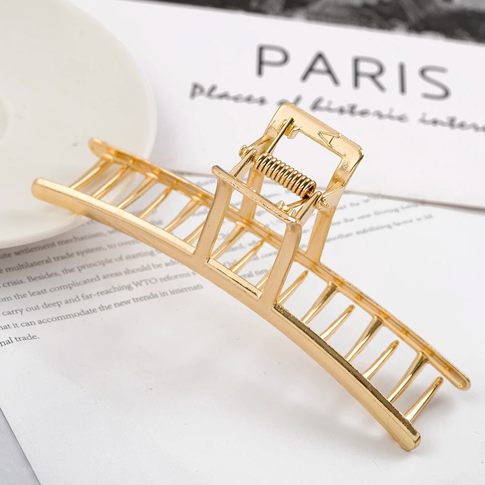 New Elegant Women Metal Hair Claw Crab Gold Hollow Hairpin Geometric Vintage Hair Clips Barrettes Headband Hair Accessories