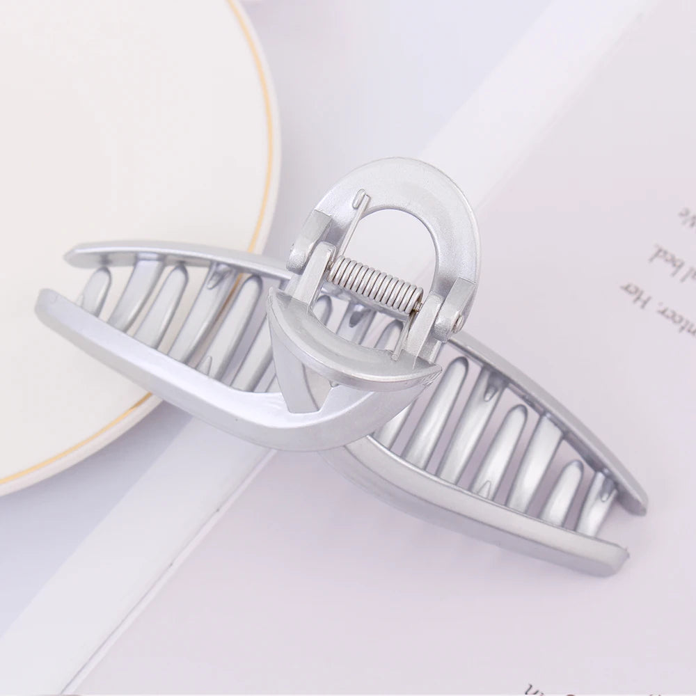 New Elegant Women Metal Hair Claw Canada Gold Hollow Geometric Vintage Hair Clip Barrette Headband Hair Accessory