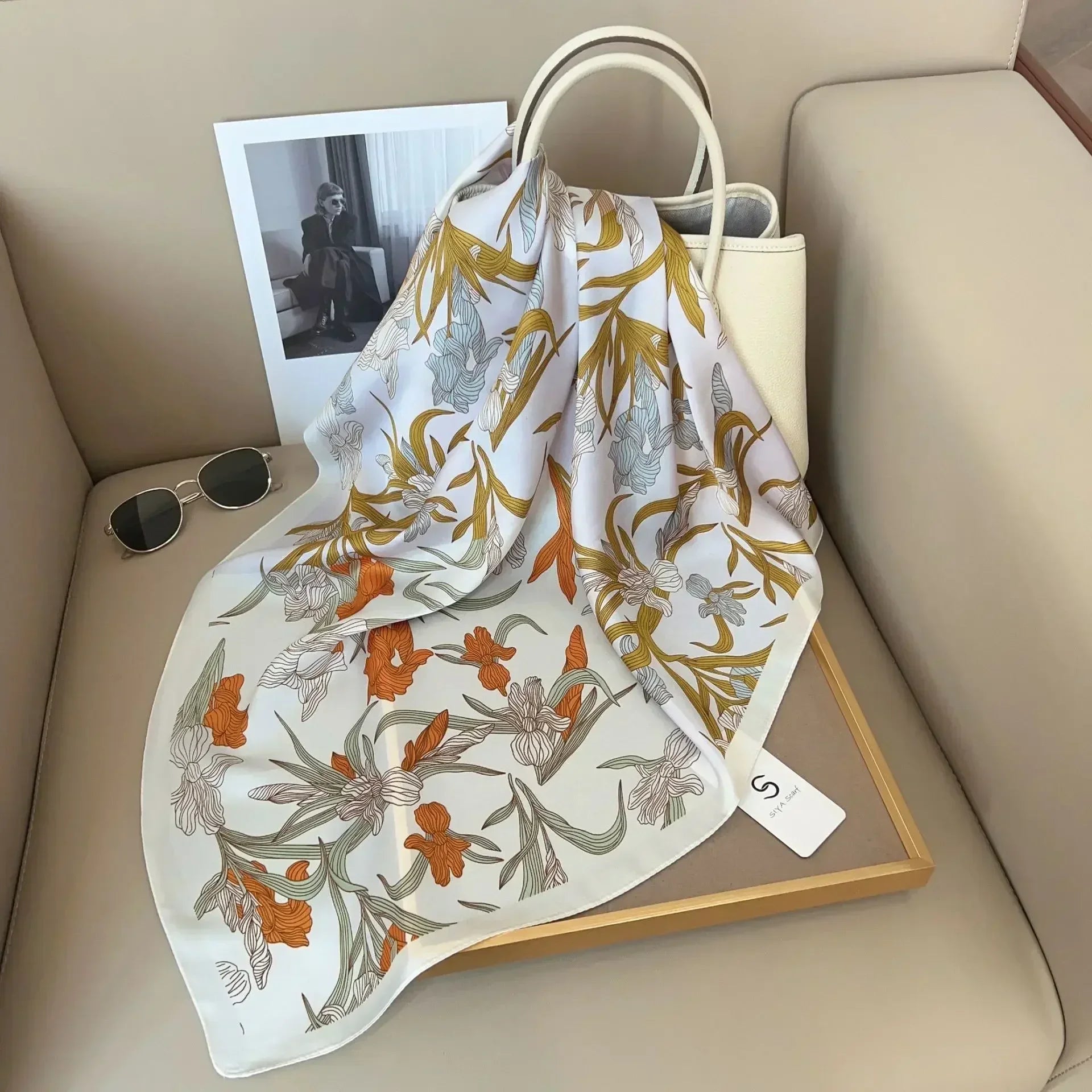 Luxury Design Print Silk Square Scarf Canada Women Soft Satin Horse Hairband Neckerchief Office Hijab Headband Foulard Bag Ribbon Gift