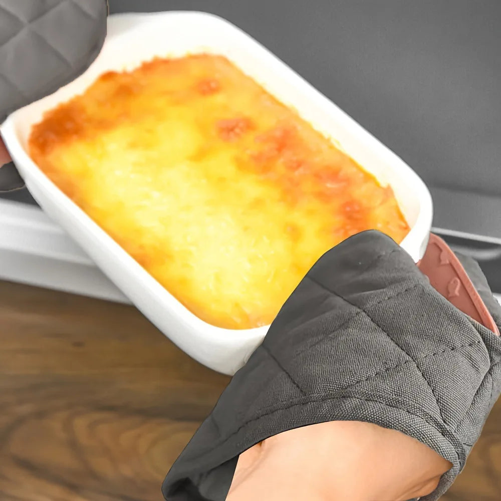 USA Oven Mitts Fish Shape, Anti-Scald, Heat Resistant Kitchen Gloves, Multi-Use As Tray Gripper & Pot Holder
