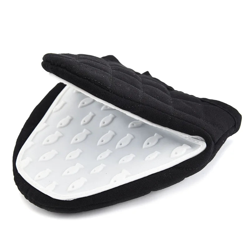 USA Oven Mitts Fish Shape, Anti-Scald, Heat Resistant Kitchen Gloves, Multi-Use As Tray Gripper & Pot Holder