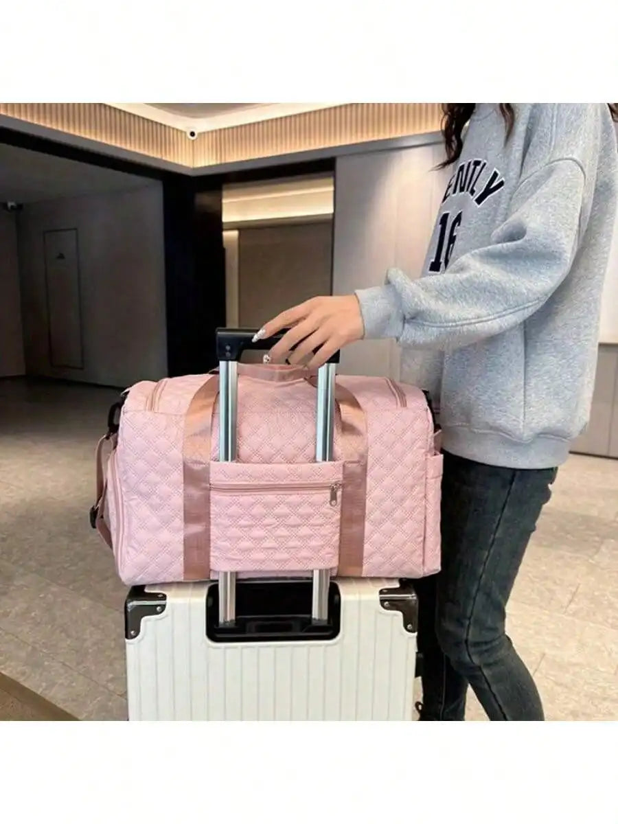 Women’s Large-Capacity Duffel Bag USA with Shoe Compartment, Waterproof Expandable Gym & Travel Bag