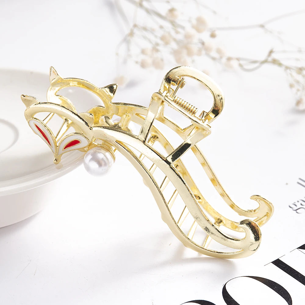 New Elegant Women Metal Hair Claw Crab Gold Hollow Hairpin Geometric Vintage Hair Clips Barrettes Headband Hair Accessories
