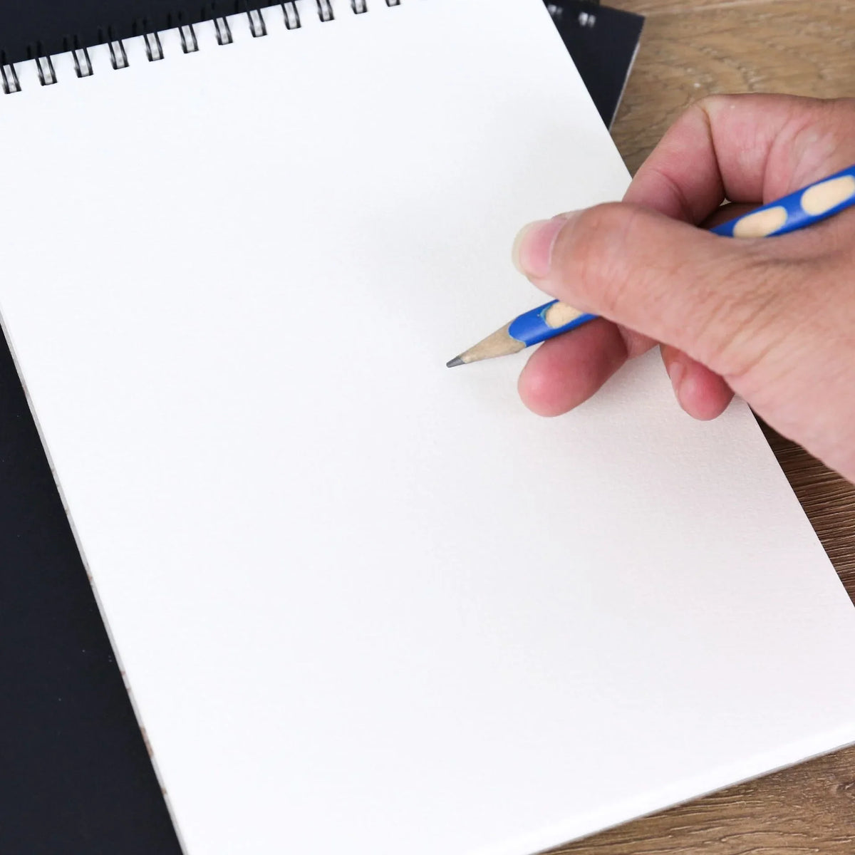 30-Sheet Spiral-Bound Sketch Book USA Acid-Free Art Sketch Pad for Drawing, Painting & Writing A4/A5/A6