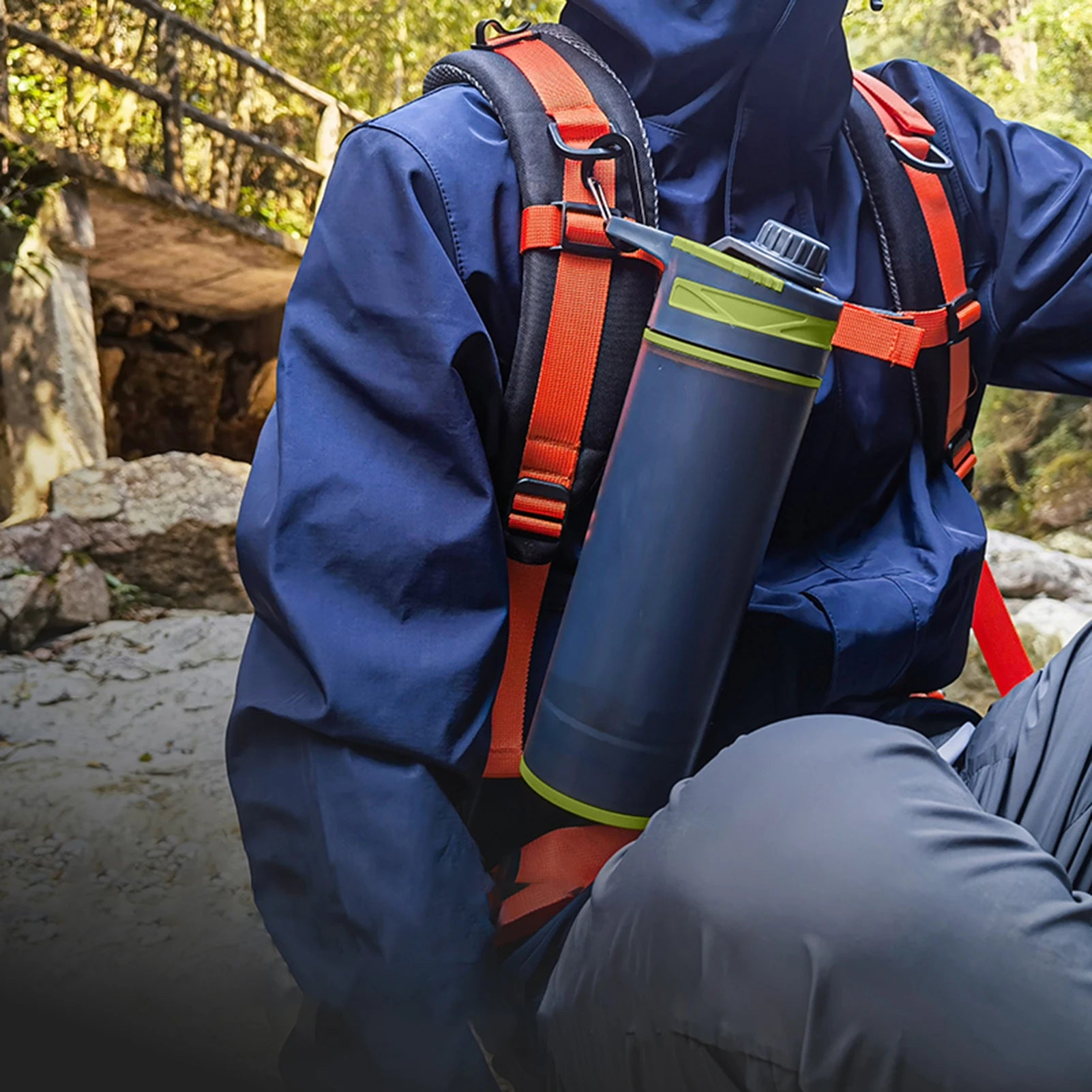 Outdoor USA Water Purifier Hiking Camping and Travel Water Filter Bottle Clearly Filtered Water Bottle Ultra-Fine Filter