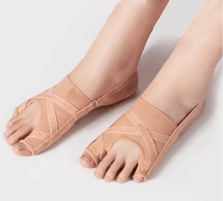 Bunion Corrector Breathable Adjustable Hallux Valgus Sleeve Spacer Separator Toe Corrector Sports Bunion Socks Running - Ammpoure