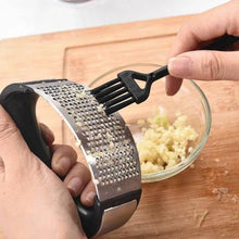 Load image into Gallery viewer, Stainless Steel Garlic Press Crusher Manual Garlic Mincer Chopping Garlic Tool Fruit Vegetable Tools Kitchen Accessories Gadget - Ammpoure Wellbeing
